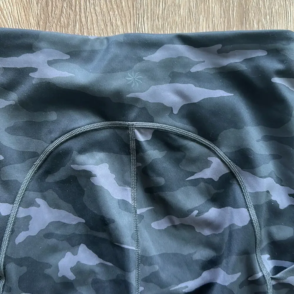 Athleta Ultimate Camo 7/8 Tights‎ Size Small Black Compression Leggings